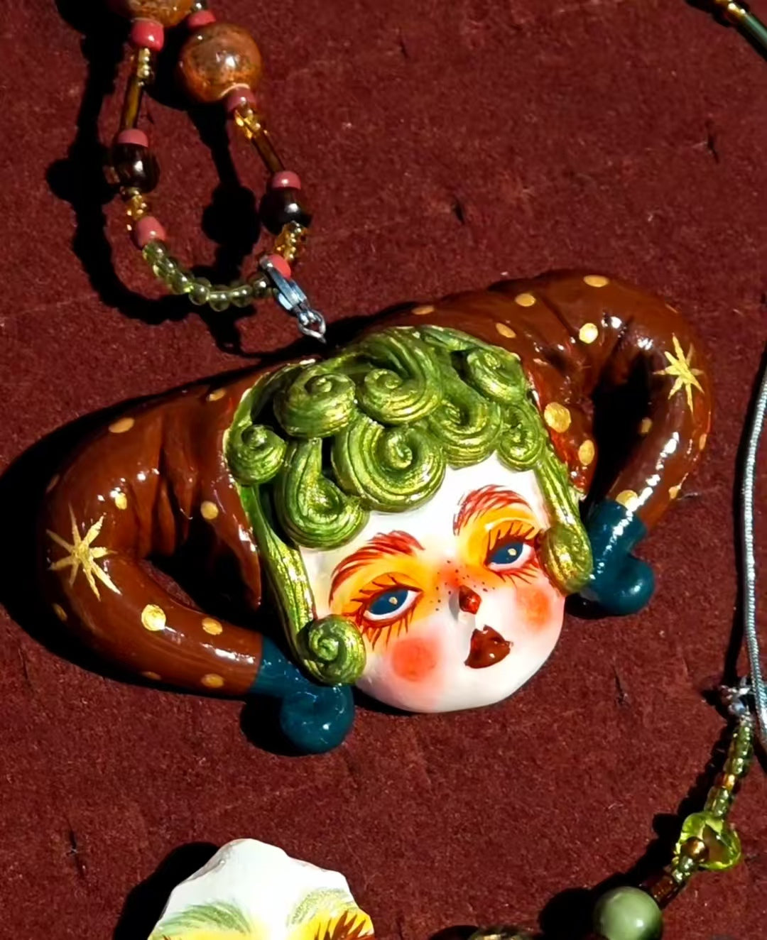 Moss Horn — pendant detail